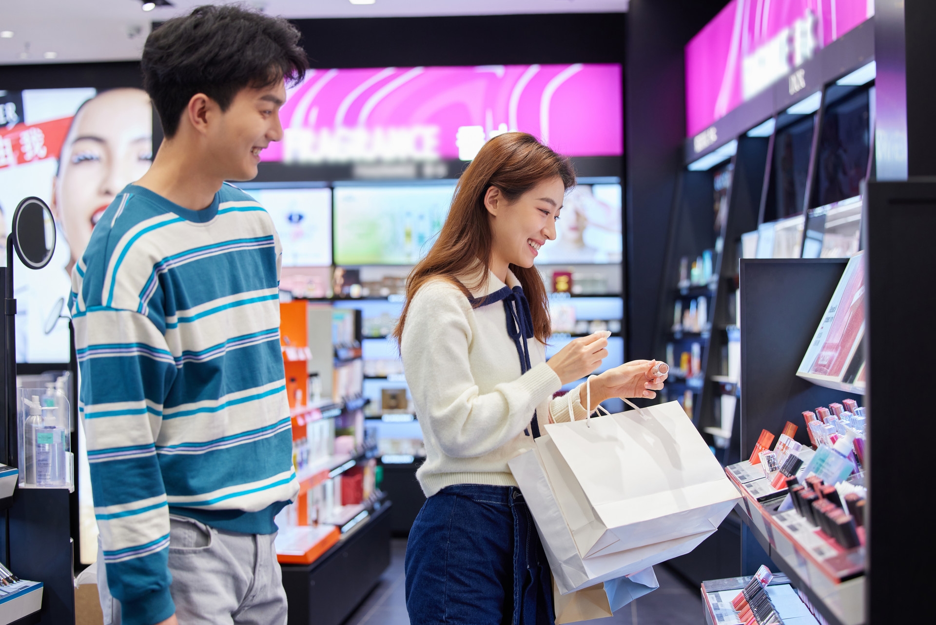 產(chǎn)業(yè)競(jìng)爭(zhēng)戰(zhàn)之創(chuàng)造高買方價(jià)值三階段